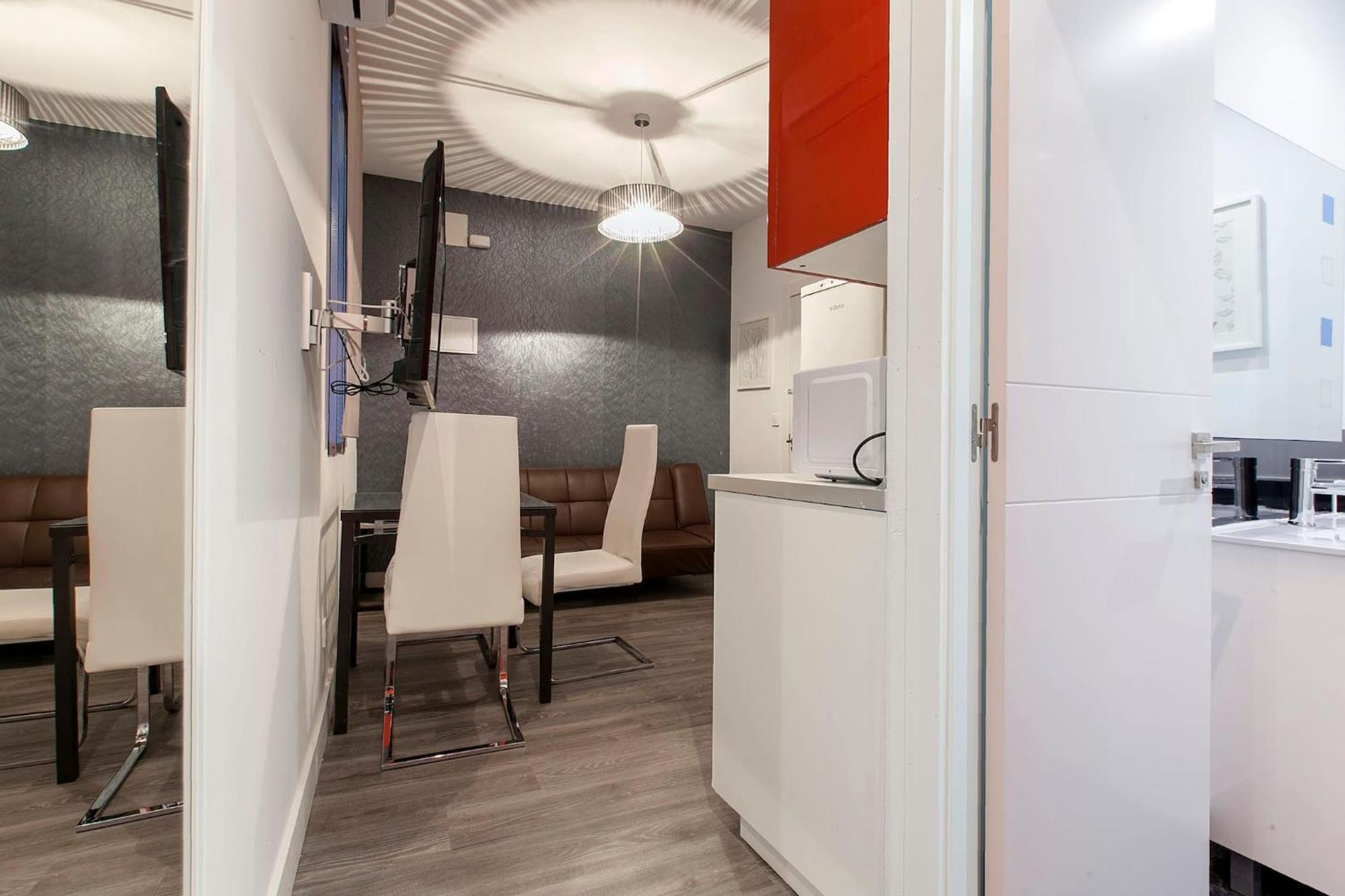 Apartamentos Day Madrid Callao Centro Gran Via Sol Malasana ภายนอก รูปภาพ