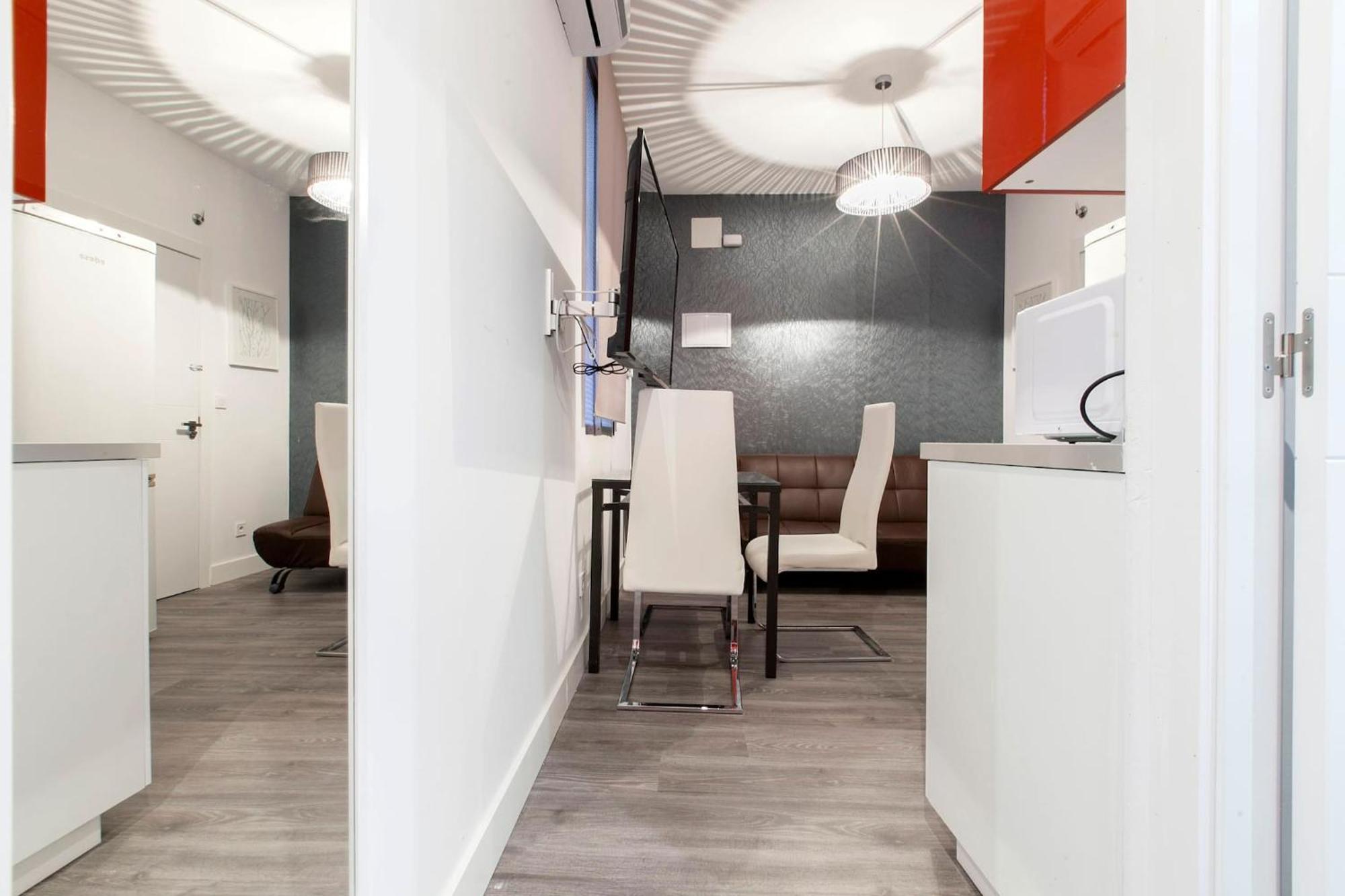 Apartamentos Day Madrid Callao Centro Gran Via Sol Malasana ภายนอก รูปภาพ