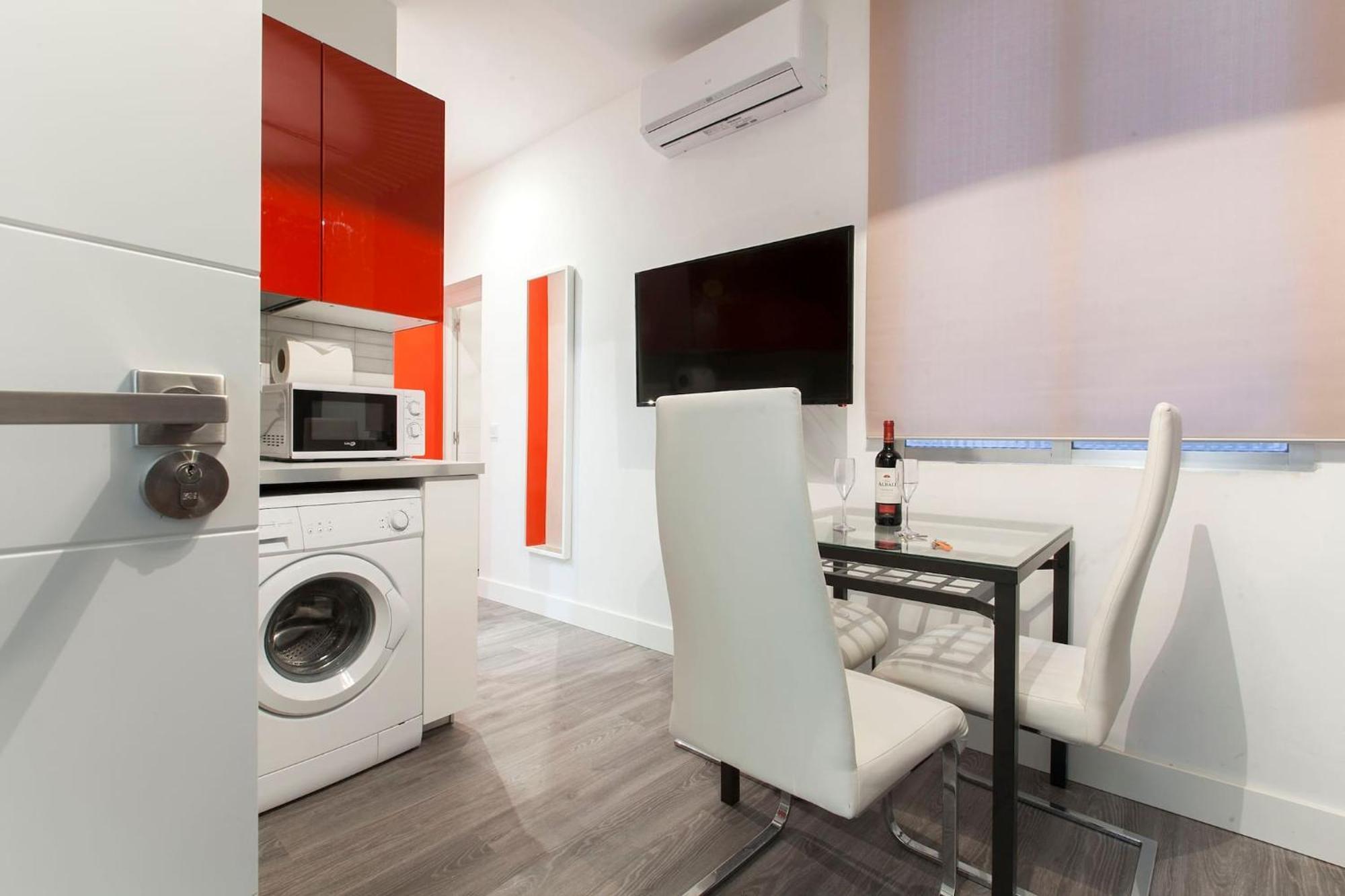 Apartamentos Day Madrid Callao Centro Gran Via Sol Malasana ภายนอก รูปภาพ