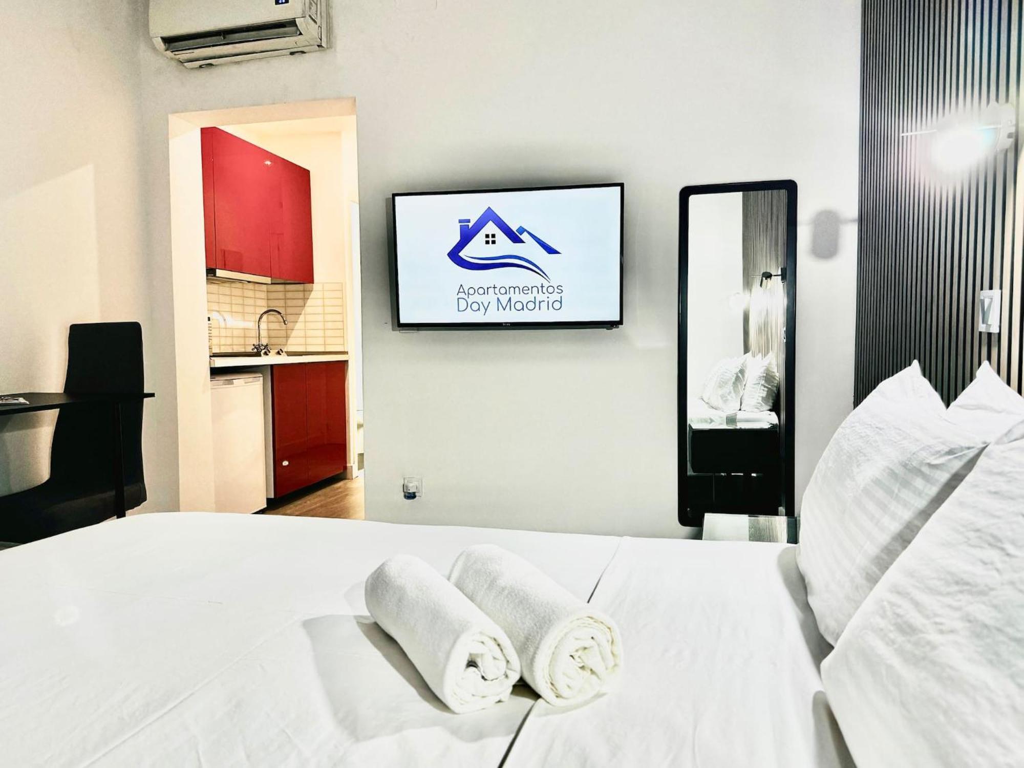 Apartamentos Day Madrid Callao Centro Gran Via Sol Malasana ภายนอก รูปภาพ
