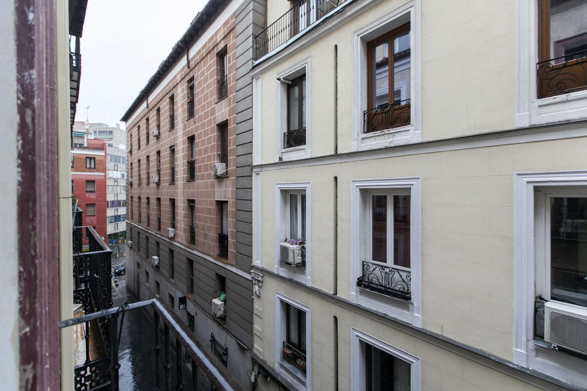 Apartamentos Day Madrid Callao Centro Gran Via Sol Malasana ภายนอก รูปภาพ
