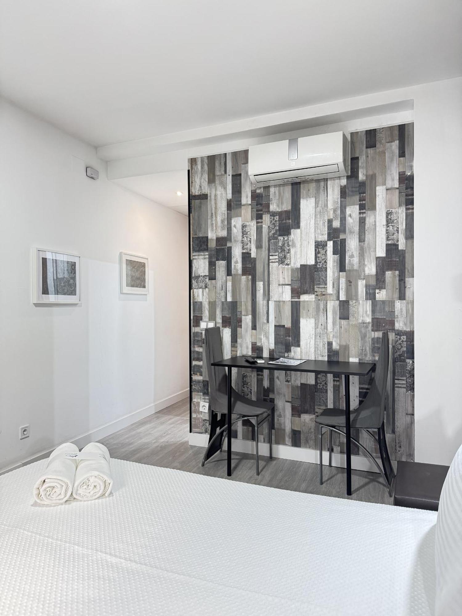 Apartamentos Day Madrid Callao Centro Gran Via Sol Malasana ภายนอก รูปภาพ