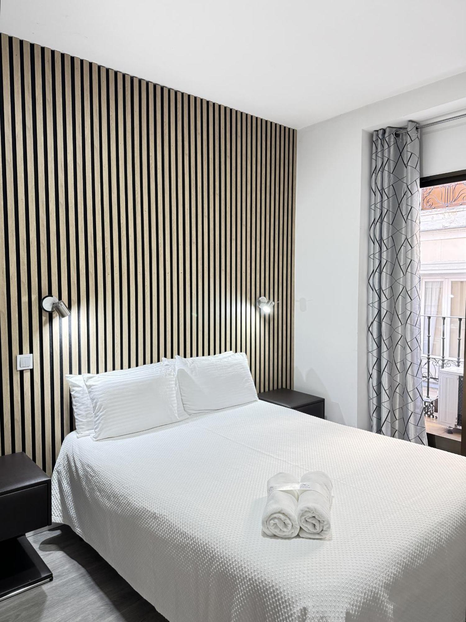 Apartamentos Day Madrid Callao Centro Gran Via Sol Malasana ภายนอก รูปภาพ